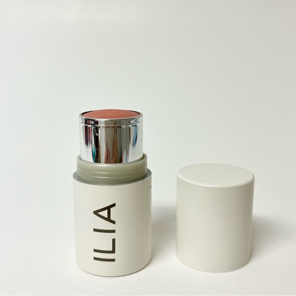 ILIA
Multi-Stick Cream Blush + Highlighter + Lip Tint Color: In the Mood - Picture 2 of 9